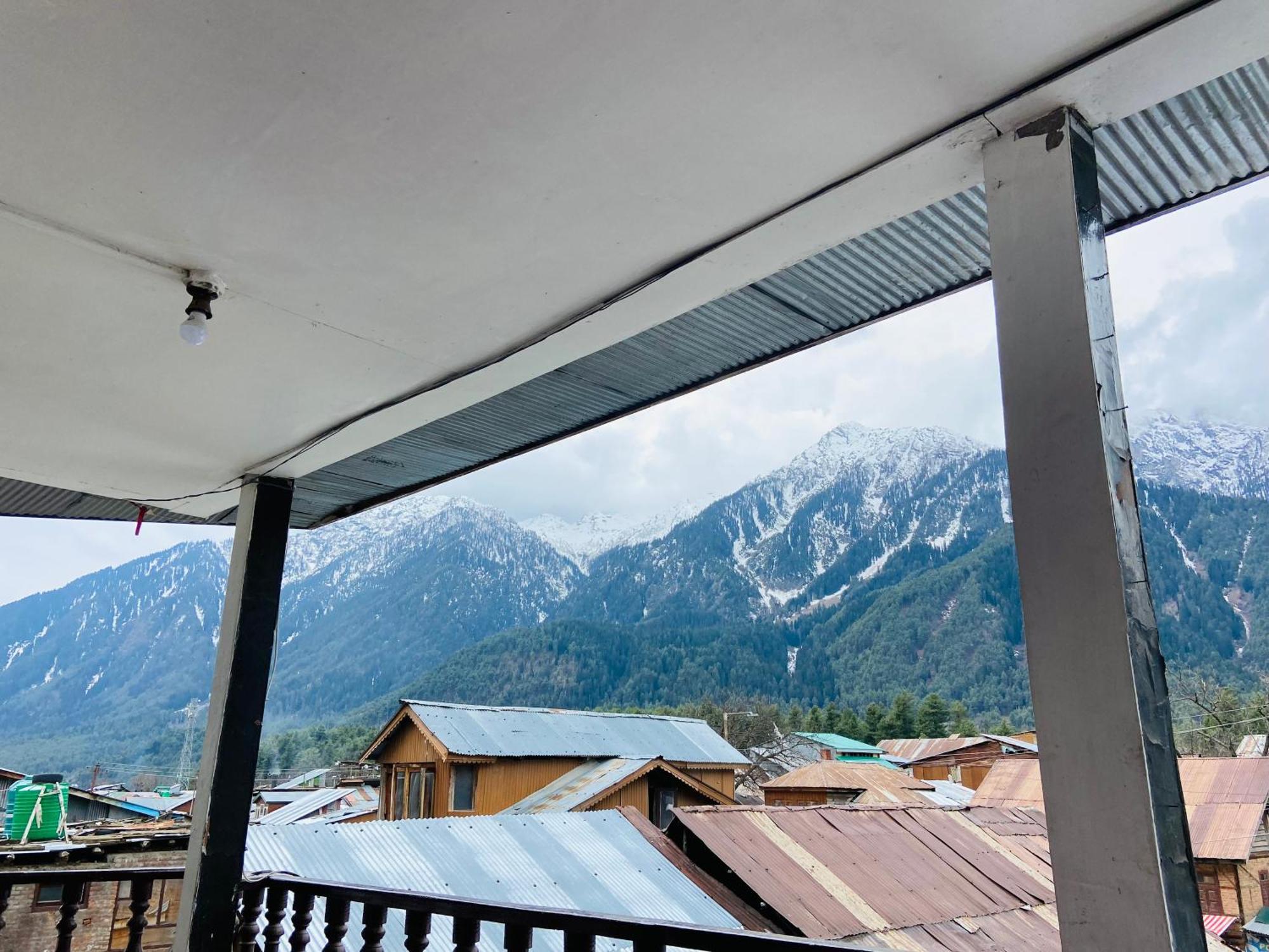 New Prince Cottage & Saibha Palace Pahalgam Exterior photo