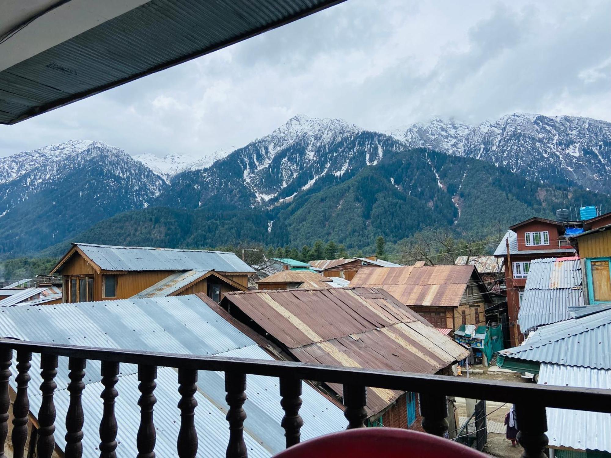 New Prince Cottage & Saibha Palace Pahalgam Exterior photo